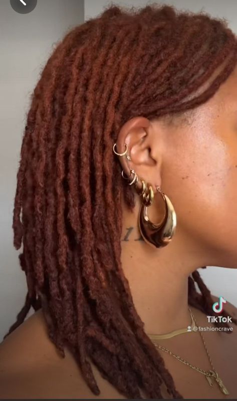 Pb J Hair Color Locs, Black Women With Dreadlocks, Small Loc Hairstyles, Editorial Loc Styles, Locs On 3b Hair, Medium Length Loc Hairstyles, Reddish Brown Locs, Small Dreads Black Women, Mid Length Loc Styles