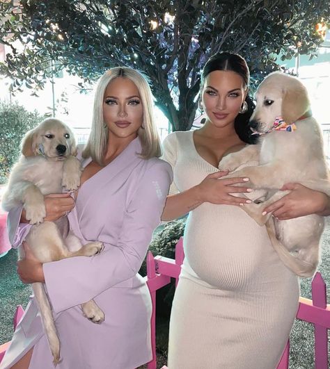 Olivia Pierson, Natalie Halcro, Flawless Face, My Puppy, Influencers Fashion, Tom Brady, My Bestie, True Friends, Love Animals