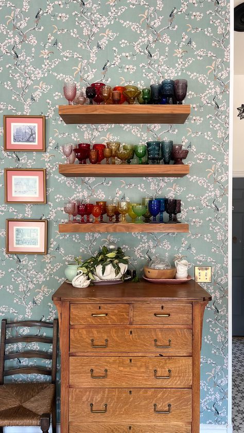 Laurel Harry - DIYs, Decor, and Thrifting (@thehousethatdiybuilt) • Instagram photos and videos Thrift Flip Crafts, Crafty Home Decor, Thrift Flip Ideas Decor, Thrift House Decor, Styling Thrifted Decor, Thrift Inspiration Home, Thrifted Decor Ideas, Thrifted Planters, Thrifted Kitchen Decor