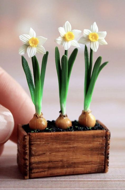 Mini Plants Diy, Fake Plants Decor, Diy Doll Miniatures, Dollhouse Miniatures Diy, Miniature Plants, Mini Plants, Miniature Diy, Miniatures Tutorials, Fairy Garden Diy