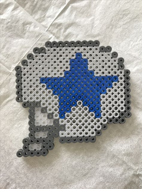 Dallas cowboys perler beads. Football helmet. #team Perler Beads Football, Dallas Cowboy Bracelet, Melty Bead Patterns, Beaded Banners, Diy Friendship Bracelets Patterns, Melty Beads, Learn Crafts, Friendship Bracelets Diy, Football Helmet