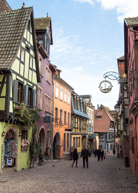 Riquewihr , Alsace, France - Beauty and the Beast town Fairytale Village, Fairytale Town, Farm Village, Cities In Germany, Alsace France, Backpacking Europe, Visit France, Visit Europe, Loire Valley