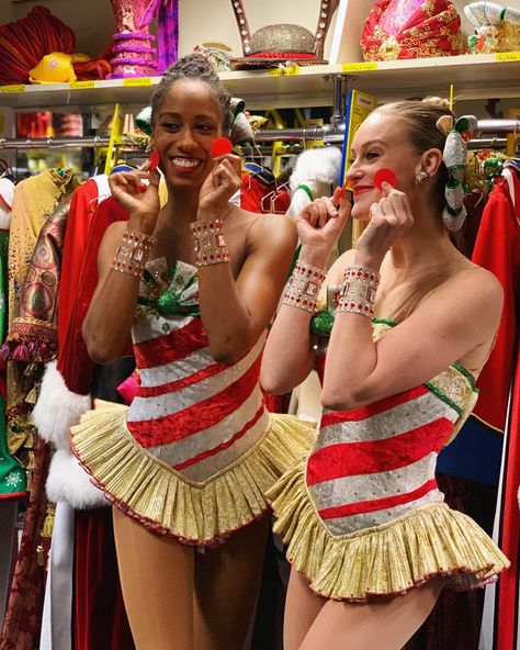 Dance Class Halloween Costumes, Rockettes Christmas Spectacular Outfit, Rockettes Aesthetic, Rockettes Costume, Christmas Dance Costumes, Candy Cane Costume, Rockettes Christmas, The Rockettes, Dance Memes