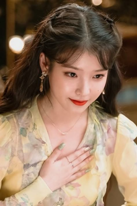 Iu Hairstyle Long Hair, Kpop Hairstyles Girl, Kpop Idol Hairstyles, Iu Hairstyle, Idol Hairstyle, Iu Drama, Jang Man Wol, Iu Hair, Hair Style Korea