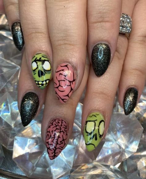 Zombie Nail Art, Zombie Nails, Nailart Tutorial, Black Halloween Nails, Nail Art Halloween, Opal Nails, Punk Nails, Gothic Nails, Christmas Nails Acrylic