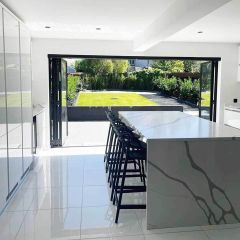 Small Outdoor Kitchen Ideas Simple, Porcelain Tiles Kitchen, Porcelain Tile Bathroom, White Porcelain Tile, White Marble Floor, White Bathroom Tiles, Open Plan Kitchen Living Room, Polished Porcelain Tiles, White Mirror