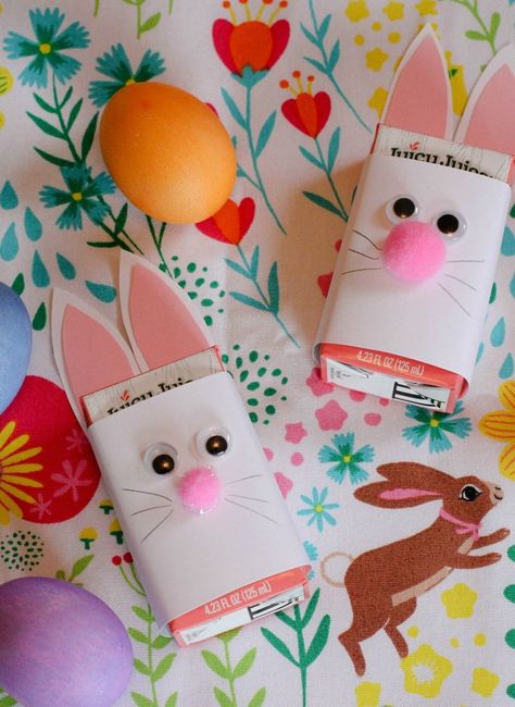 Easter Bunny Juice Boxes and family activities #eastercrafts #easterkids #juicebox #familytime #ad @juicyjuiceusa Easter Juice Box Ideas, Bunny Juice Boxes, Box With Balloons, Chick Cupcakes, Cake Bunny, Easter Snack, Family Activities Preschool, Easter Craft Activities, Diy Easter Crafts