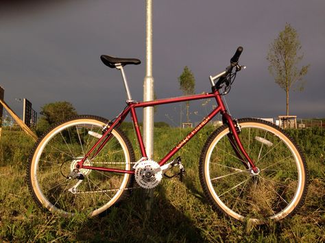 1999 Gary Fisher Tassajara. Oh my gosh, this looks just like my bike.  ..the one that I still ride.  In 2016.  ...the one that I bought in, maybe 1998.  I love my bike. Gary Fisher, Oh My, Mountain Biking, The One, Bicycle, Bike, I Love, Quick Saves