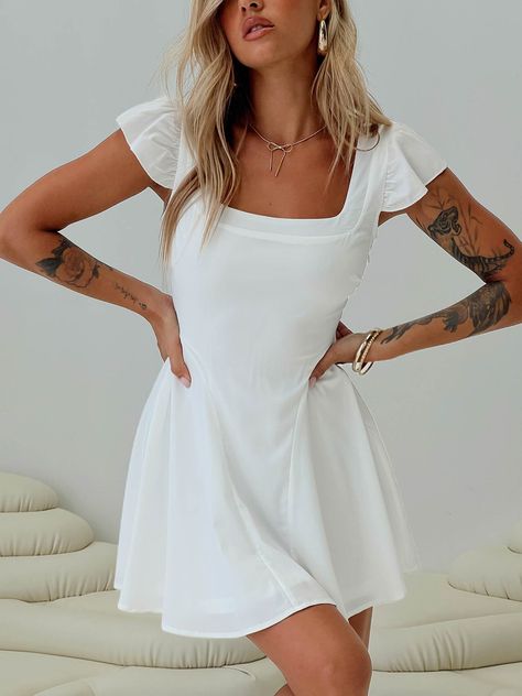 Sorority Initiation Dress White, White Mini Dress Sleeves, White Spring Dress Short, White School Dance Dresses, Chiffon Homecoming Dress, Cute Dresses With Sleeves, White Dresses Short, Cute White Dresses, White Grad Dresses