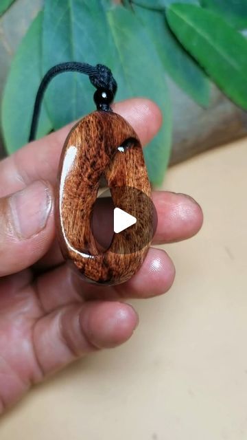 Wood Dremel Art, Abstract Wood Carving, Abstract Wood Sculpture, Dremel Tool Projects, Wood Carving Art Sculpture, Wood Jewelry Diy, Wood Statues, Artist Instagram, Wood Artist