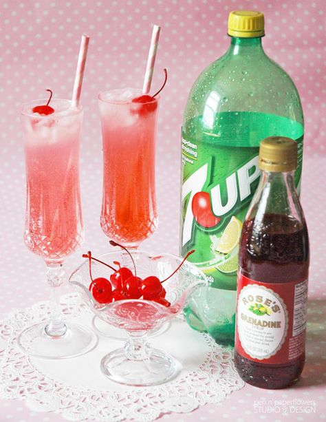 Get your kids in on the Valentine’s Day celebrations by making them these delicious Shirley Temple fizzy drinks! Galentines Party Snack Ideas, Glace Fruit, Grenadine Syrup, Virgin Drinks, Kids Valentines Day, Maraschino Cherries, Kid Drinks, Valentine Dinner, Kids Valentines