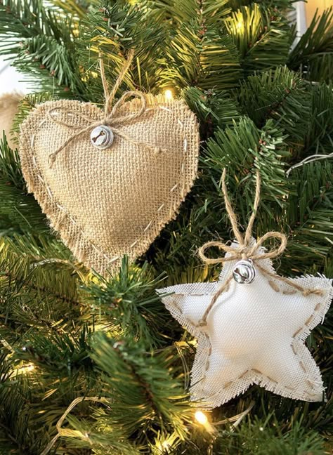 Christmas Tree Topper Rustic, Diy Rustic Christmas, Burlap Christmas Ornaments, Do It Yourself Decoration, Christmas Diy Kids, Burlap Christmas Tree, Tree Theme, Rustic Christmas Ornaments, Diy Christmas Ornaments Easy