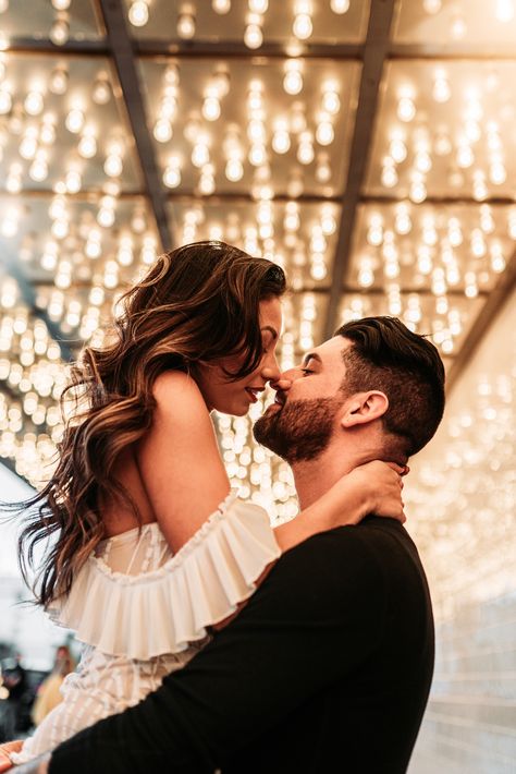 Casino Photo Shoot, Old Vegas Engagement Photos, Vegas Photoshoot Couple, Vegas Engagement Photoshoot, Freemont Street Wedding Photos, Old Vegas Photoshoot, Downtown Las Vegas Photoshoot, Las Vegas Engagement Photoshoot, Downtown Las Vegas Engagement Photos