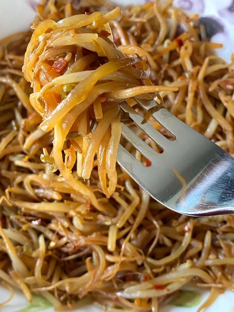 Sauteed Bean Sprouts Recipe – Melanie Cooks Recipe With Bean Sprouts, Fresh Bean Sprout Recipes, Bean Sprouts Salad, Recipes For Bean Sprouts, Spicy Bean Sprouts, Asian Bean Sprouts Recipes, Beansprout Salad Recipes, Bean Spouts, Bean Sprout Stir Fry