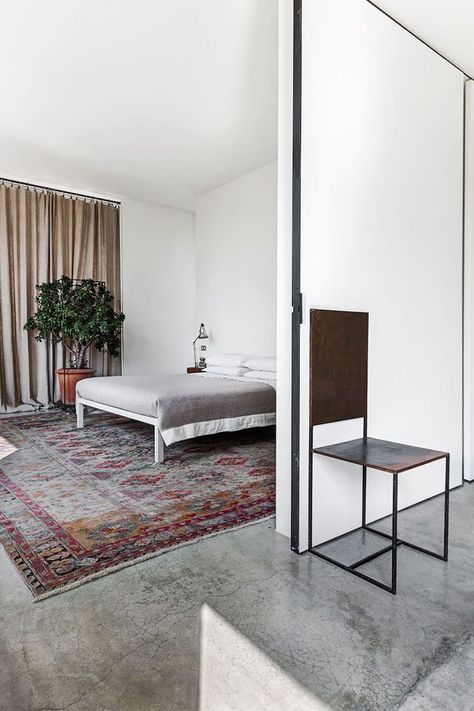 Sunday Sanctuary: Prerequisites Concrete Floors Bedroom, Concrete Bedroom, Mid-century Interior, Mid Century Interior, Table Bistrot, Industrial Interiors, Cement Floor, Artistic Home, Interior Plants