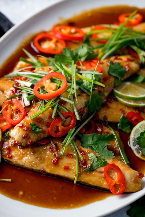 Thai Seabass Recipe, Thai Sea Bass Recipes, Asian Style Fish Recipe, Asian Basa Fish Recipes, Asian Sea Bass Recipes, Asian Fish Marinade, Asian Fish Recipes Thai Style, Seabass Fillet Recipe, Thai Fish Recipes