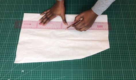 This is a guide to making a DIY drawstring skirt. Learn how to make a drawstring skirt with a ruched effect using this simple step-by-step sewing tutorial. Drawstring Skirt Pattern, Drawstring Skirt, Feminine Skirt, Skirt Tutorial, Basic Skirt, Diy Skirt, Seam Ripper, Skirt Patterns Sewing, Ruched Skirt