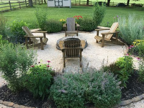 Outdoor Fire Pit Area, Natural Landscaping, Fire Pit Landscaping, Backyard Remodel, Landscaping With Large Rocks, Backyard Fire, Backyard Inspo, Fire Pit Backyard, Backyard Makeover