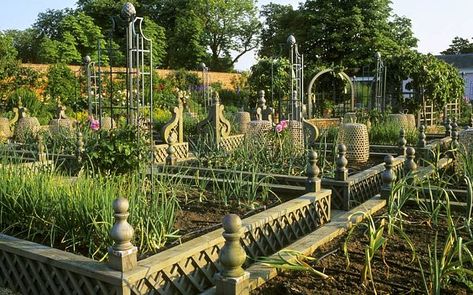 Garden Prepping, Estate Garden, Potager Garden, Big Garden, Veg Garden, Vegetable Garden Design, Small Projects, French Garden, Design Challenge