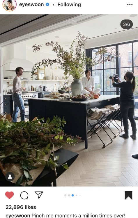 Diagonal Kitchen Island, Diagonal Kitchen, Athena Calderone, Townhouse Interior, Beach Kitchens, Kitchen Inspiration Design, Decoration Inspiration, Kitchen Layout, Beautiful Kitchens