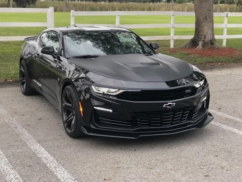 Black Chevrolet Camaro, Camaro Wallpaper, 2019 Camaro Ss, Camaro 1le, Ghost Cosplay, 2019 Camaro, Camaro Lt1, Black Camaro, Halloween Fruit