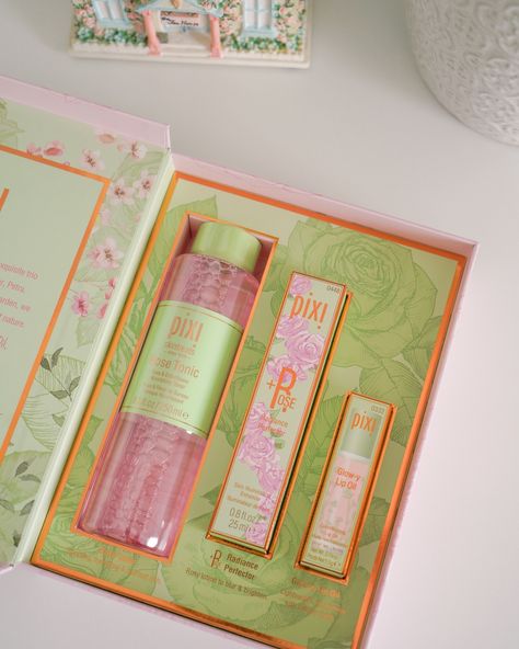 Another gorgeous pink package from @pixibeauty I know it seems like I get a parcel EVERY week (I don’t 💀) I’m just a bit delayed in posting my previous pics 😂 🎀🌸🎀🫶🏼💌🎀🌸🎀🫶🏼💌🎀🌸🎀🌸￼🫶🏼💌 #ad #gifted #pinkskincare #pixipr #pixiskincare #pinkcontent #smallcreator #pinklover#pinkaesthetic #pixibeauty #pixibeautyuk #prpackage #prpackages Skin Care Pr Packaging, Perfume Pr Package, Makeup Pr Packages, Pink Makeup Package, Pr Package Box Skincare, Pr Packaging, Pr Package, Pr Kit, Pixi Beauty