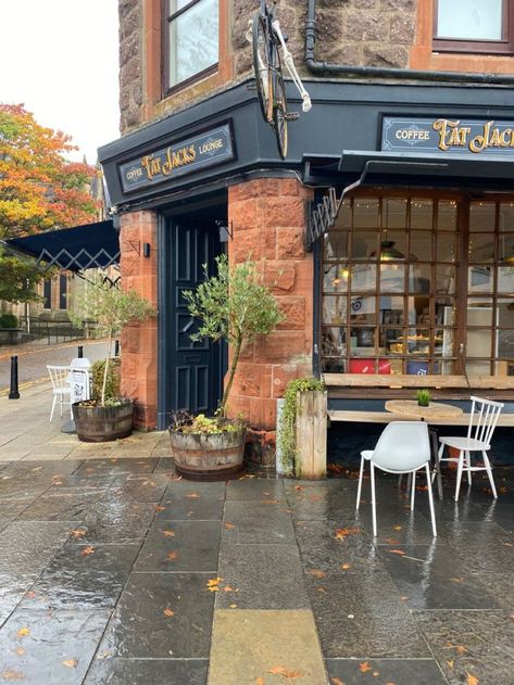 Cozy Cafe Aesthetic Exterior, Grunge Cafe Aesthetic, Small Bookshop Cafe, Small Town Cafe Aesthetic, Small Bookstore Cafe, Fall Cafe Bloxburg, Old Cafe Aesthetic, Bookstore Cafe Aesthetic, Fall Aesthetic Books