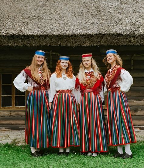 Estonian Clothing, Traditional Hairstyle, National Clothes, Traditional Dance, Folk Dresses, Folk Dance, Traditional Attire, Folk Costume, Traditional Clothing