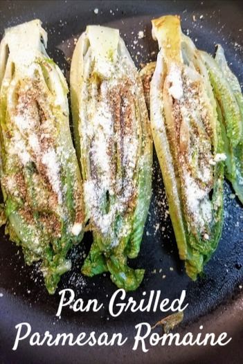 Grilled Ceasar Salad, Romaine Lettuce Recipe, Grilled Romaine Lettuce, Grilled Romaine Salad, Lettuce Recipes, Grilled Salad, Grilled Romaine, Food Recipes Easy, Romaine Salad