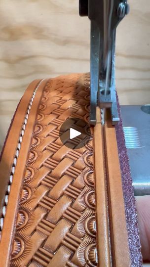 21K views · 315 reactions | -- #oddlysatisfying #satisfying #engineering #custom #belt #maker #saddlery #talabarteria #selaria #handmade #handcraft #maker #loveislove #work #dirtyhandscleanmoney #leather #leatherwork #craftsmanship #inironwetrust | Ben Geisler | DocBlazeBeats · Frosty Drip (Christmas Xmas Trap Beat2) (TikTok Version) Basket Weave Leather Tooling, Custom Belt, Oddly Satisfying, Leather Tooling, Leather Goods, Leather Working, Leather Craft, Leather, Quick Saves