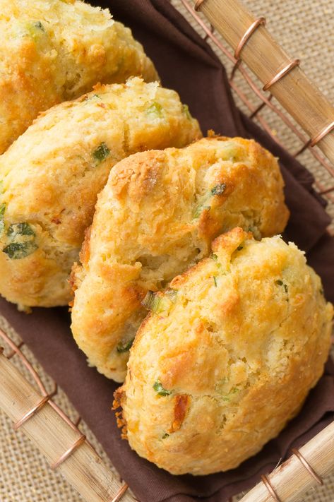 Cornmeal Buttermilk Biscuits, Recipes With Cornmeal, Cornmeal Biscuit, Cornmeal Biscuits, Cornmeal Recipes, Eggs Benny, Buttermilk Biscuit, Cheesy Biscuit, Savoury Biscuits