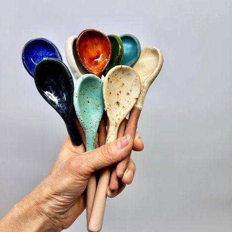 Ceramic spoon rest