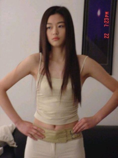 Jun Ji Hyun Fashion, Jun Jihyun, Jeon Ji Hyun, Jun Ji Hyun, Ji Hyun, Sassy Girl, Korean Actresses, I Love Girls, 2000s Fashion