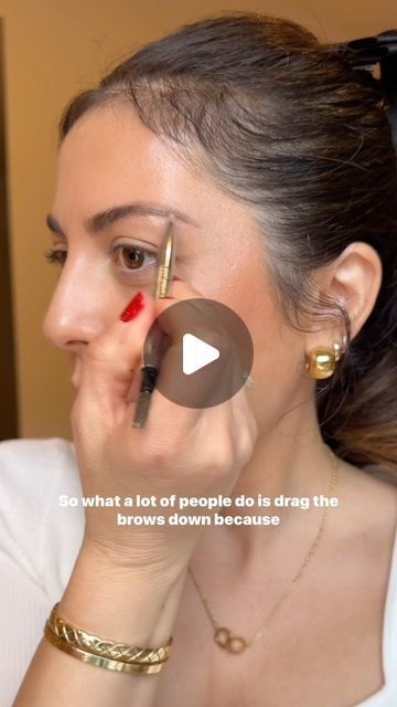 Sona Gasparian on Instagram: "Here’s an in-depth eyebrow tutorial💫  I used the @diorbeauty brow pencil and the @personacosmetics brow gel in “warm brown.”  Gold Hoops @cincostore    #makeup #makeuptips #eyebrowtutorial" Brow Pomade Tutorial, Eyebrow Gel Tutorial, Natural Eyebrow Makeup Tutorial, Brow Gel Tutorial, Eyebrow Pencil Tutorial, Eyebrow Filling, How To Shape Eyebrows, Anastasia Dip Brow, Eyebrows Shaping