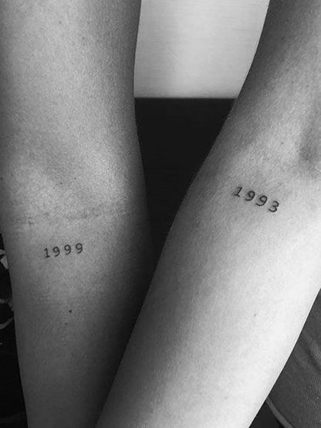 Unique Sister Tattoos, Cute Sister Tattoos, Sister Tattoo Ideas, Small Sister Tattoos, Dragons Tattoo, Sisters Tattoo, The Trend Spotter, Matching Sister Tattoos, Sister Tattoo