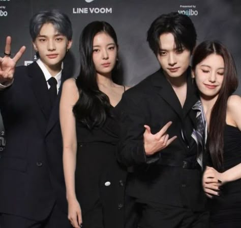 Itzy Yeji And Lia, Itzy And Stray Kids, Itzy And Skz, Kpop Ship Edits, Yeji And Lia, Skz Shifting, Skz And Itzy, Friends Actors, Mama Awards