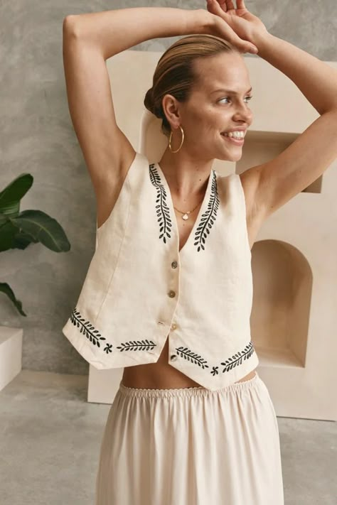 Sonoma Linen Vest Natural Linen Summer Outfits, Business Casual Outfits Winter, Cotton Short Tops, Motif Embroidery, Linen Vest, Leaf Motif, Illustrator Tutorials, Top And Skirt, Fashion Design Clothes