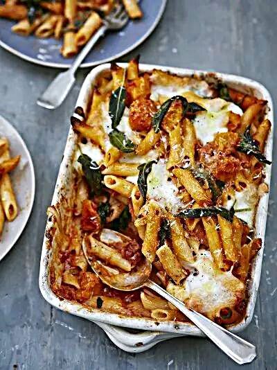 This creamy butternut squash pasta bake is really simple to whip up and full of flavour Squash and ricotta pasta bake - Squash & Ricotta Bake | Pasta Recipes | Jamie Oliver Recipes #foodblogging #foodfit #foodies24hours #foodieforlife #recipesmom #foodsgam #RecipeDiaries #foody #foodspo #RecipesThatCrock #recipeisontheblog #foodpornography #reciperepost #recipecllsadf #recipetesting Bake Pasta Recipes, Butternut Squash Ricotta, Vegetarian Pasta Bake, Squash And Ricotta, Autumn Pasta, Ricotta Bake, Ricotta Pasta Bake, Bake Pasta, Pumpkin Recipes Dinner