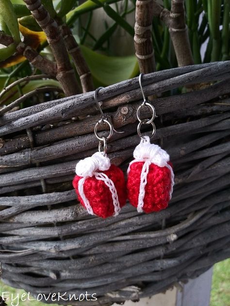 Crochet Christmas Earrings Free Pattern, Crochet Christmas Earring Patterns, Crochet Christmas Earrings Pattern, Crochet Earrings Christmas, Tiny Christmas Crochet Pattern, Christmas Crochet Earrings, Crochet Christmas Earrings, Crochet Christmas Tree Earrings, Crochet Earrings Free Pattern