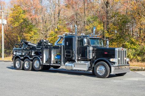 Unleash unmatched towing prowess with the 35-Ton JFB Integrated Wrecker—your ultimate "best-in-class" companion! Engineered for heavy-duty jobs, its robust boom and underlift gear ensure unparalleled strength. Ready to elevate your towing game? Discover the power of Jerr-Dan today! https://ectts.com/Wreckers-Tow-Trucks-Car-Haulers/2024-peterbilt-389-jerr-dan-jfb-body-jd35int-in-black-stock13293n/ Heavy Wreckers, All European Countries, Peterbilt 389, Show Trucks, Heavy Duty Trucks, Big Rig Trucks, Big Rig, Tow Truck, Peterbilt