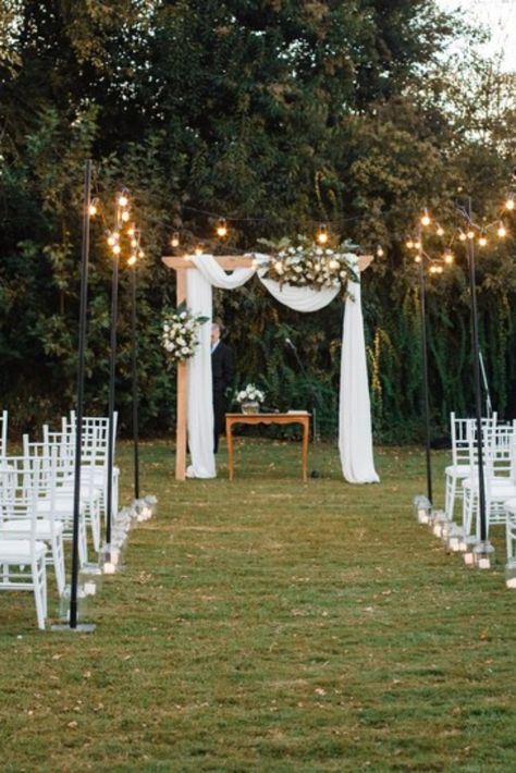 Detalles que inspiran y enamoran el triple #casamientoscomar #casamiento #argentina #wedding #amor #decoracion #inspiracion #estilo #menosesmas #minimalista Fall Wedding Arches, Rustic Wedding Decorations, Wedding Simple, Outdoor Fall Wedding, Lilac Wedding, Wedding Box, Romantic Ideas, Wedding Set Up, Outdoor Wedding Decorations