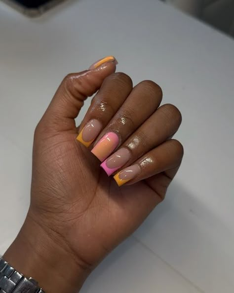 Thenailartiste LTD on Instagram: "Tropical🏝️⛱️" Caribbean Nails, Vacation Braids, Jamaica Nails, Nails Tropical, Island Nails, Vacation 2025, Rose Gold Nails Design, Star Nail Designs, Cruise Nails