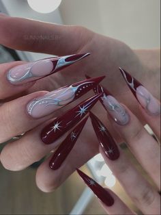 Nail Stelitto Ideas, Nail Ideas Stiletto Long, Burgundy Stiletto Nails, Long Stiletto Nails Design, Blue Stiletto Nails Design, Sharp Nails Design, Winter Stiletto Nails, Stiletto Nails Ideas, Stiletto Nail Ideas