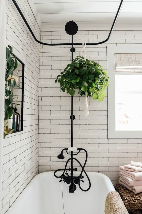 Industrial Shower Ideas and Inspiration | Hunker Industrial Bathroom Fixtures, Bathtubs Ideas, Clawfoot Tub Bathroom, Bathroom Industrial Chic, Industrial Showers, Modern Small Bathroom, Classic Bathroom Design, Clawfoot Tub Shower, Nesting With Grace