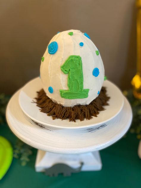 1 Birthday Dinosaur Theme, Dinosaur Birthday Cake One Year Old, Dinosaurs First Birthday Party, Smash Cake Dinosaur Theme, Dinosaur Birthday One Year Old, Dinosaur First Birthday Party Food, Dinosaur Birthday Party 1 Year, Dino Birthday Cake Ideas, Dinosaur Egg Smash Cake