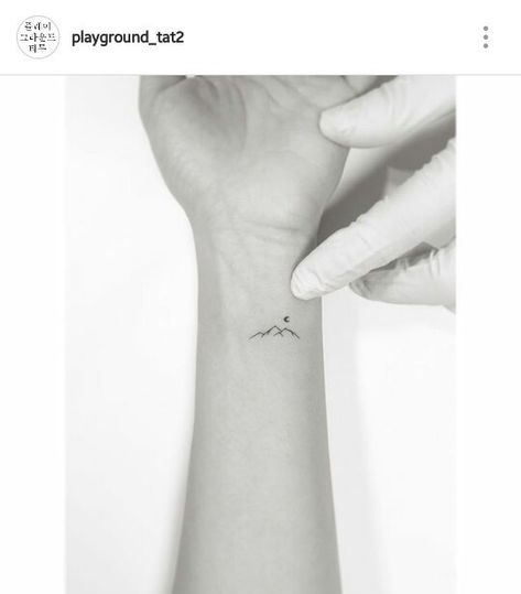 Small Mountain Tattoo Wrist, Minimal Mountain Tattoo, Honeymoon Tattoo, Zebra Tattoo, Wave Tattoo Wrist, Moutain Tattoos, Berg Tattoo, Small Mountain Tattoo, Wave Tattoo Design