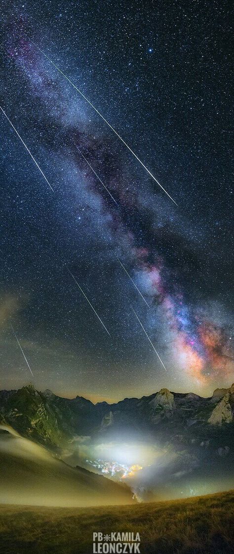 Perseids over the Pyrénées - This mountain and night skyscape stretches across the French Pyrenees National Park - The Perseids are prolific meteor showers associated with the comet Swift–Tuttle. The Perseids are so called because the point from which they appear to hail (called the radiant) lies in the constellation - Image Credit & Copyright: Jean-Francois Graffand #perseids #stars #milkyway Meteor Shower Photography, French Pyrenees, Evermore Era, Biblical Paintings, Fallen Kingdom, The Comet, Diamonds In The Sky, Falling Kingdoms, Meteor Shower