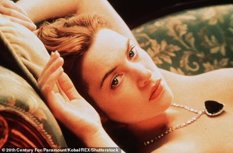 Kate Winslet, 45, admits she is no longer comfortable stripping off | Daily Mail Online Titanic Drawing, Titanic Kate Winslet, Stacy Martin, Jack Dawson, Foto Top, Ocean Heart, Titanic Movie, Charlotte Gainsbourg, Anna Karenina