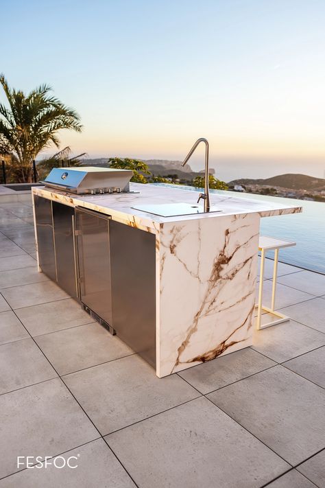 ▷ ASTONISHING Outdoor BBQ Kitchen | EMPIRE | FESFOC Luxurious Backyard, Luxury Outdoor Kitchen, Poolhouse Bar, Kitchen Bar Design, Outdoor Barbeque, Modern Outdoor Kitchen, Outdoor Kitchen Decor, Bbq Grill Design, Outdoor Kitchen Bars