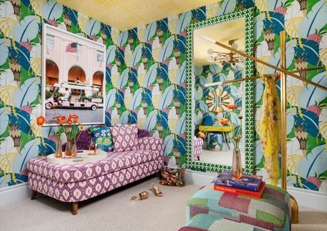 Step Inside The Kips Bay Decorator Show House In Palm Beach Kips Bay Showhouse, Capri Design, Low Sofa, Maximalist Design, Show House, Hand Painted Wallpaper, Beach Design, Painting Wallpaper, Pattern Texture